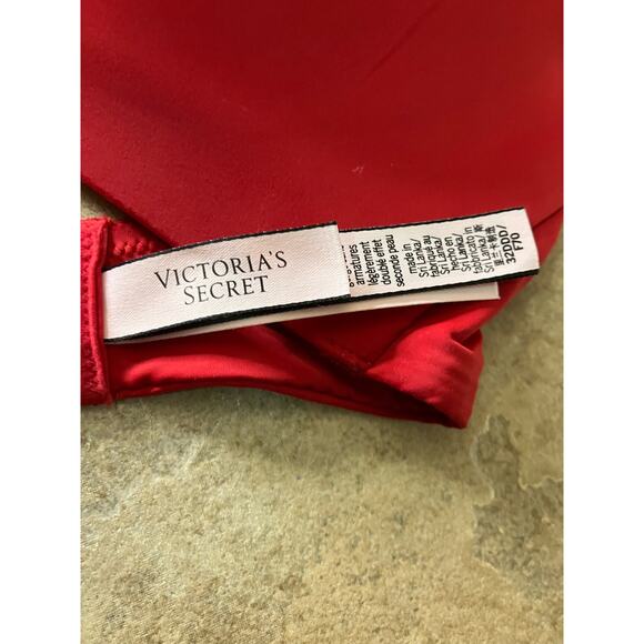 Victoria Secret Red Bra 32DDD Lacy Padded Hook Eye Sexy - Picture 5 of 8